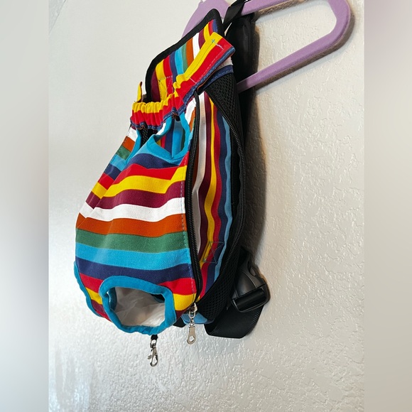 Small Dog Front Carry - Handsfree - Picture 2 of 12